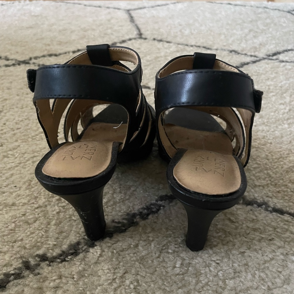 Sandals - Picture 2 of 4